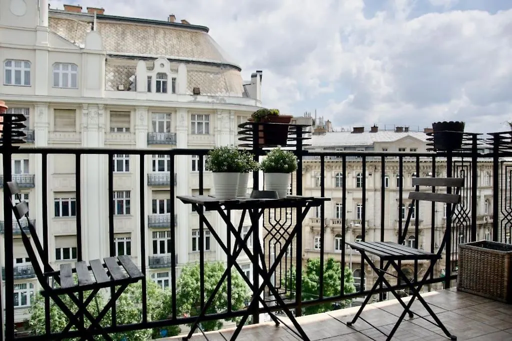 Standard Apartment By Hi5- Bajcsy Apartment Budapest