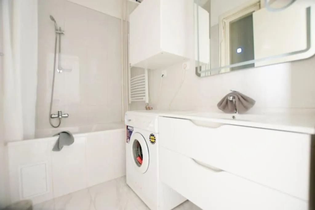 Standard Apartment By Hi5- Bajcsy Apartment Budapest